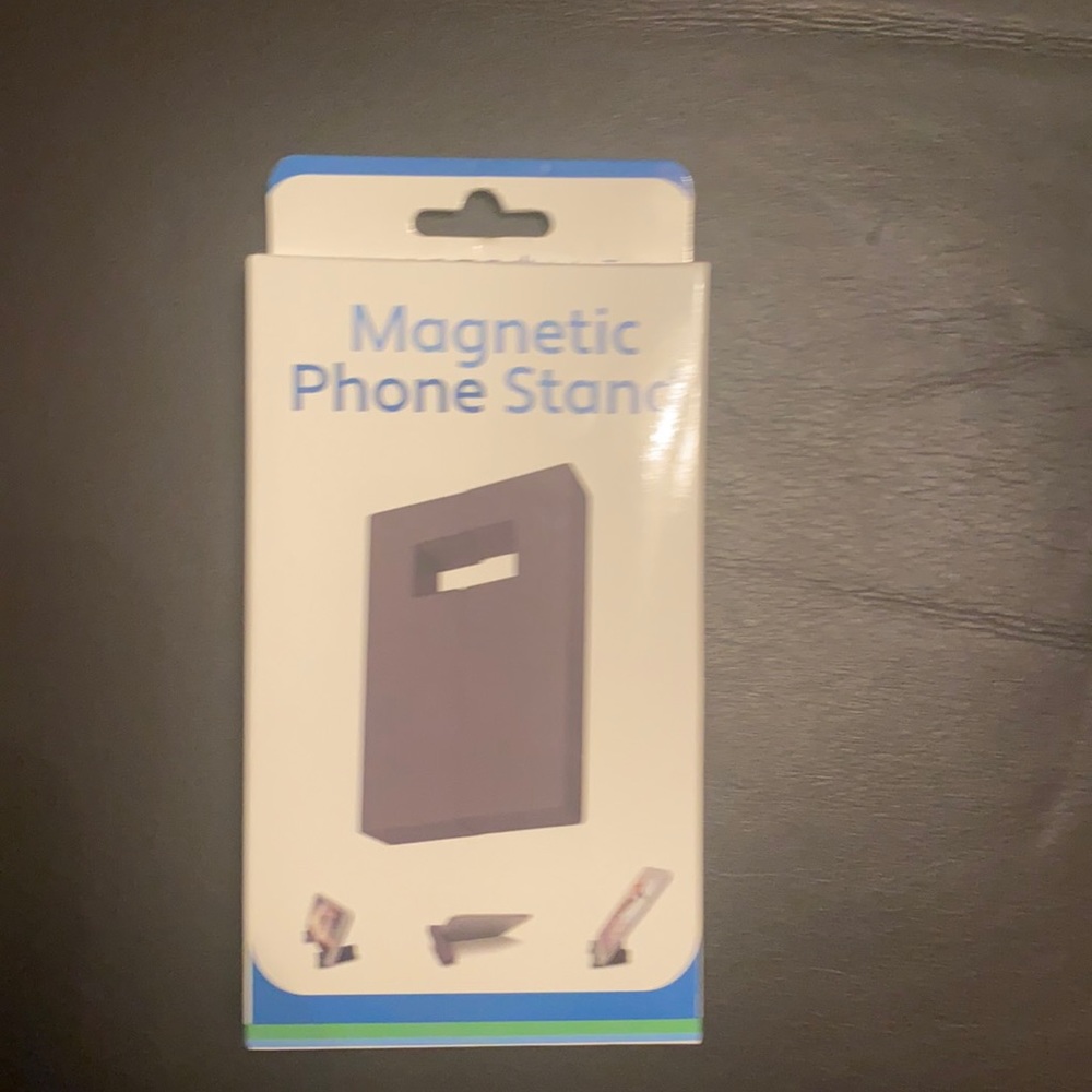 Magnetic Phone stand!